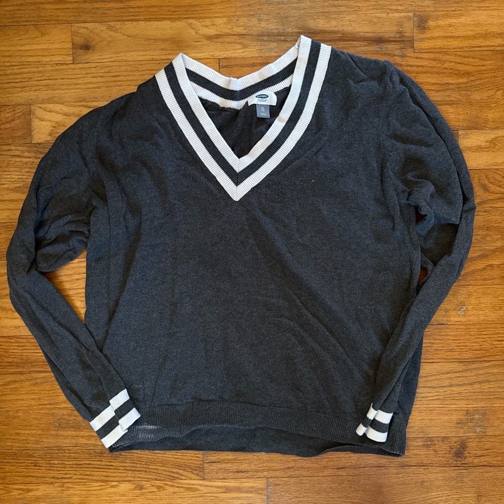 Old Navy Women’s VNeck Sweater - Gray and White Stripes